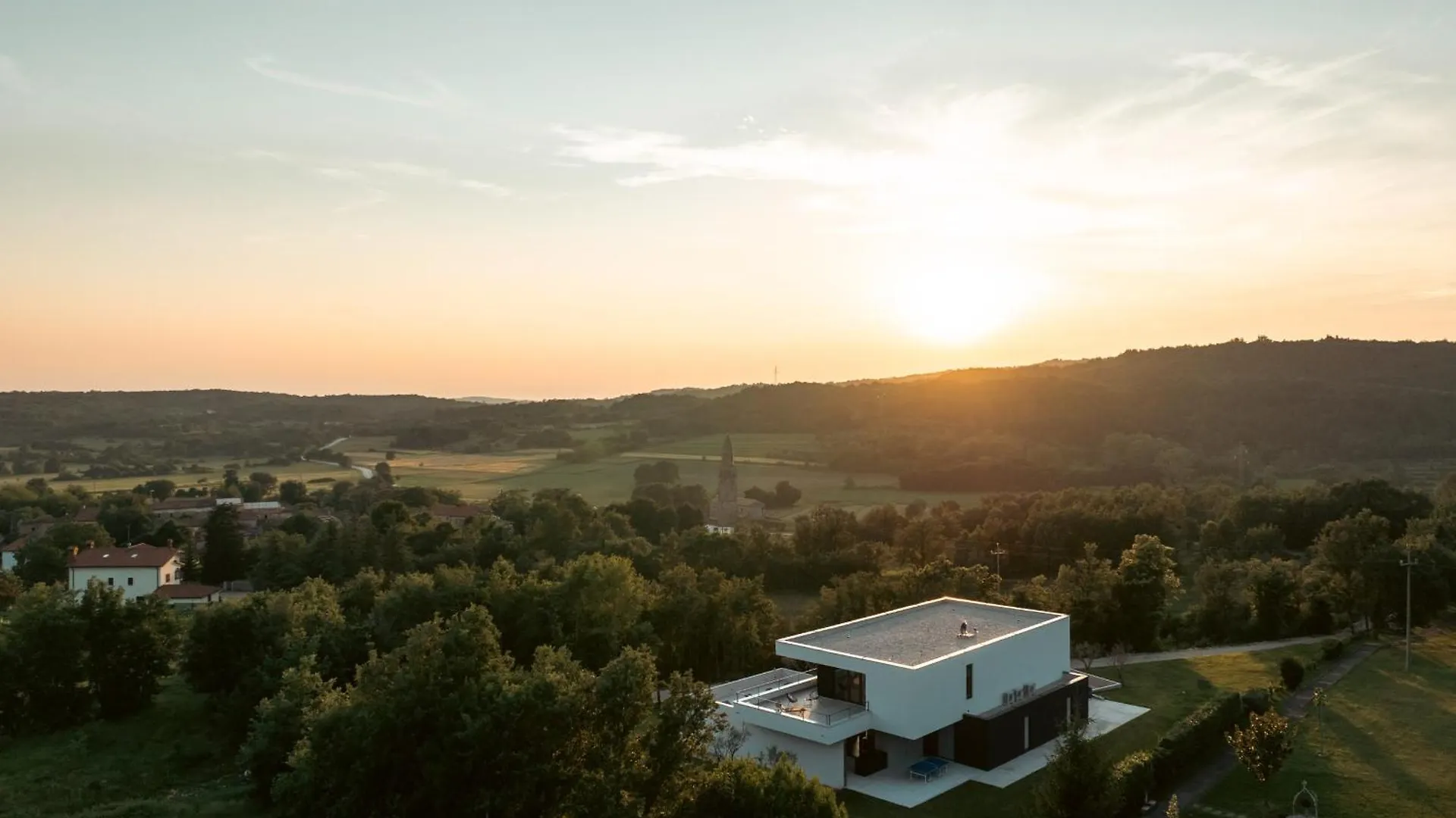 Beautiful She Luxury Villa With View In Groznjan Boskari